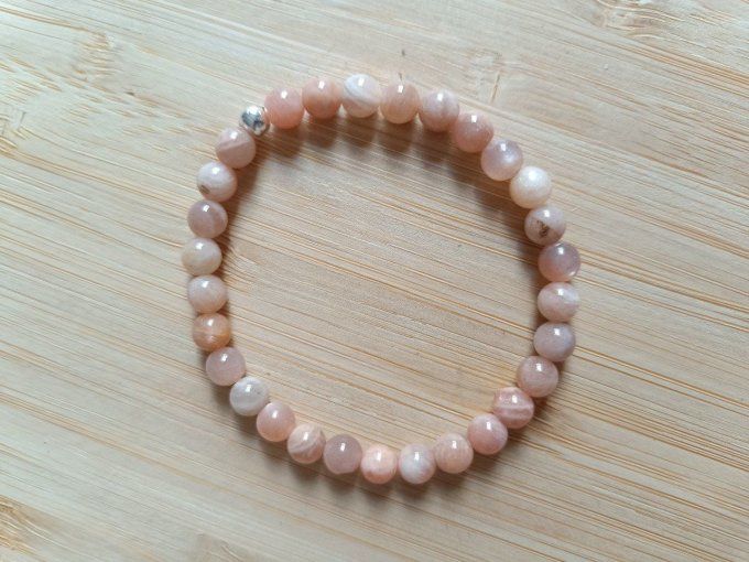 Bracelet pierre de lune "Gestion des Hormones /  Sensibilité" 18 cm