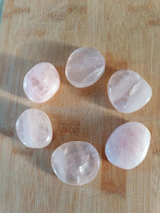 Pierres plates Quartz Rose AA 30 - 50 mm